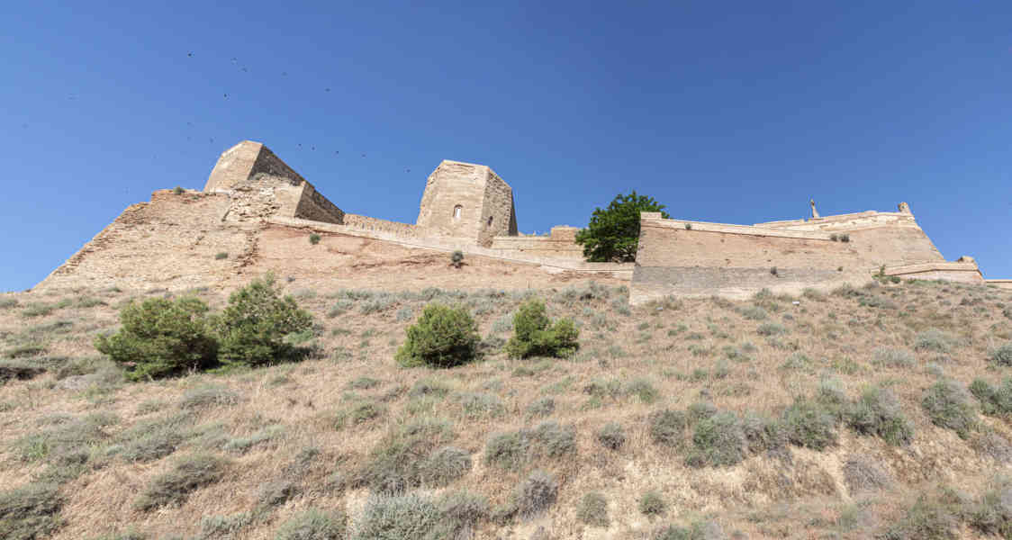 Huesca - Monzón - castillo de Monzón 5.jpg